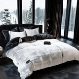 The Velós Lux Velvet Winter Bedding Set