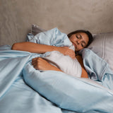 The BRISA Over-Sized Summer Cooling Bedding Set