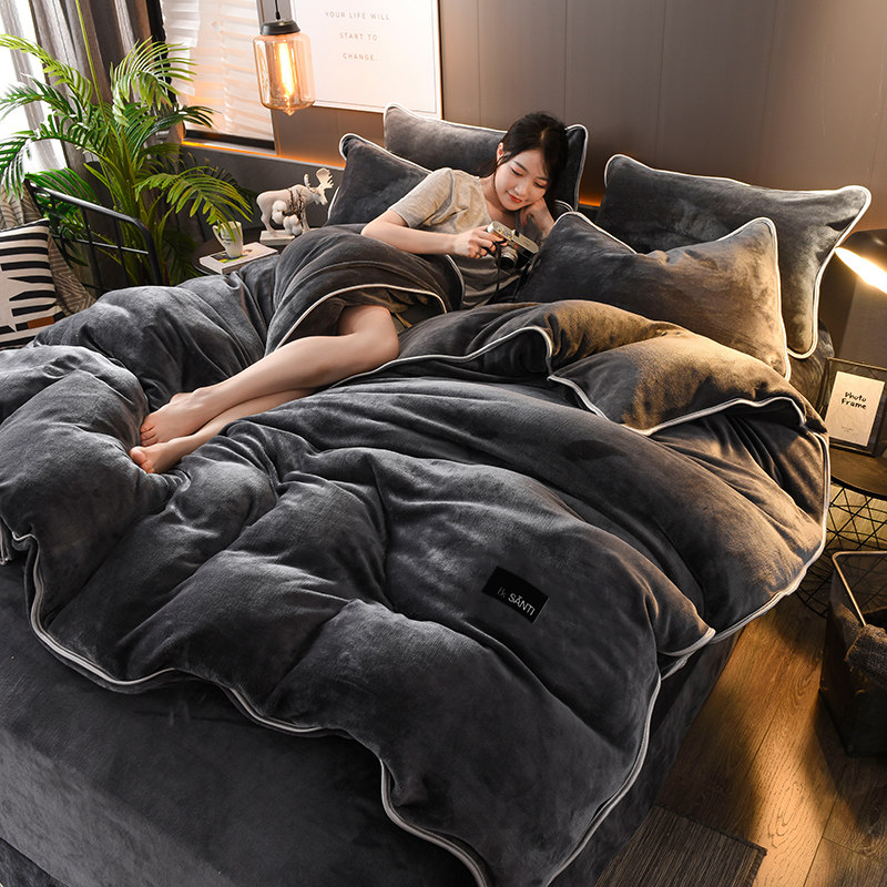 Kefalonia Velvet Bedding Set