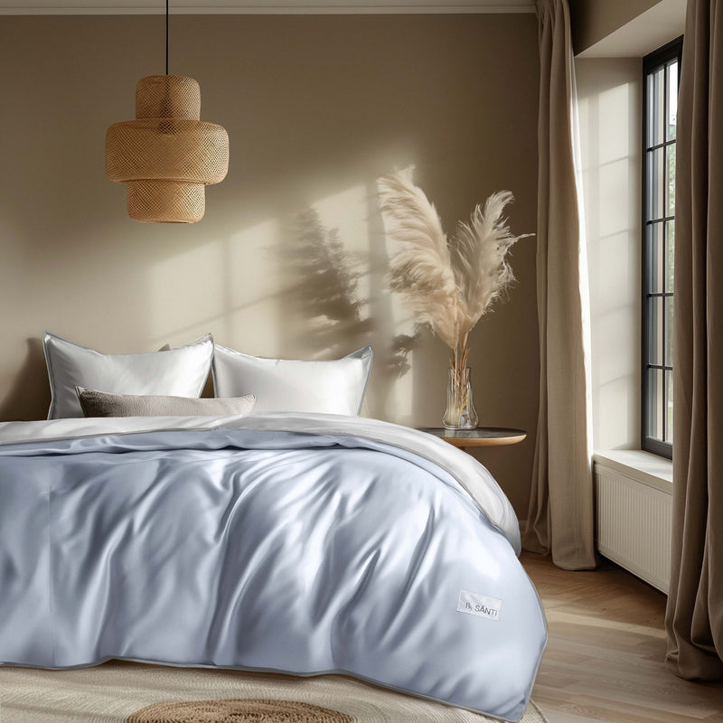 The BRISA Over-Sized Summer Cooling Bedding Set